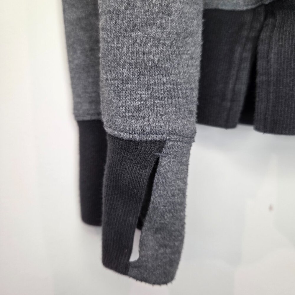 Adidas Athletic Hoodie Size Medium - Picture 2 of 7